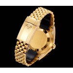 Navigator series men's watch, white dial, gold bezel, 42mm, gold five-link bracelet.